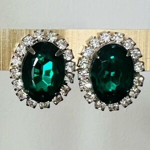 Mid century vintage emerald green crystal & diamonte rhinestone pierced earrings